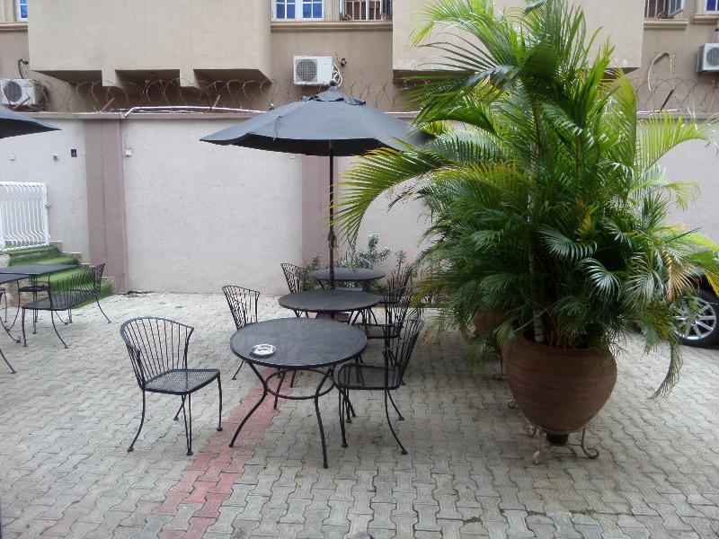 Sheer Luxury Apartments And Suites Abudża Zewnętrze zdjęcie